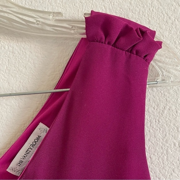 The Vanity Room V-Neck Sleeveless Shift Dress Pink Medium NWOT - Picture 3 of 8